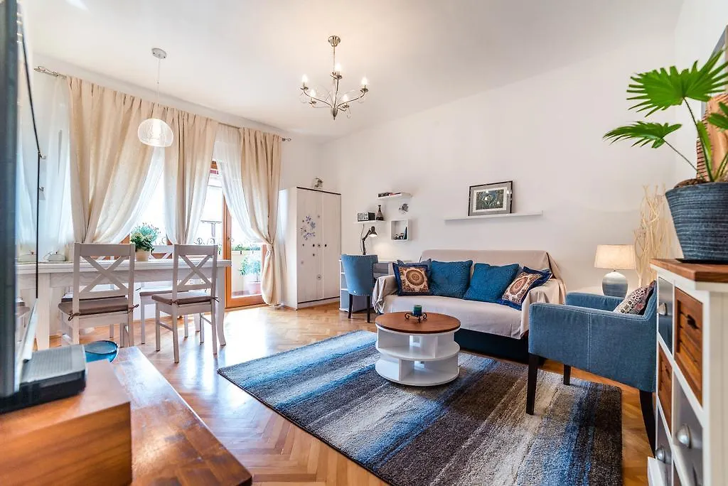 Apartment Aquileia Pula